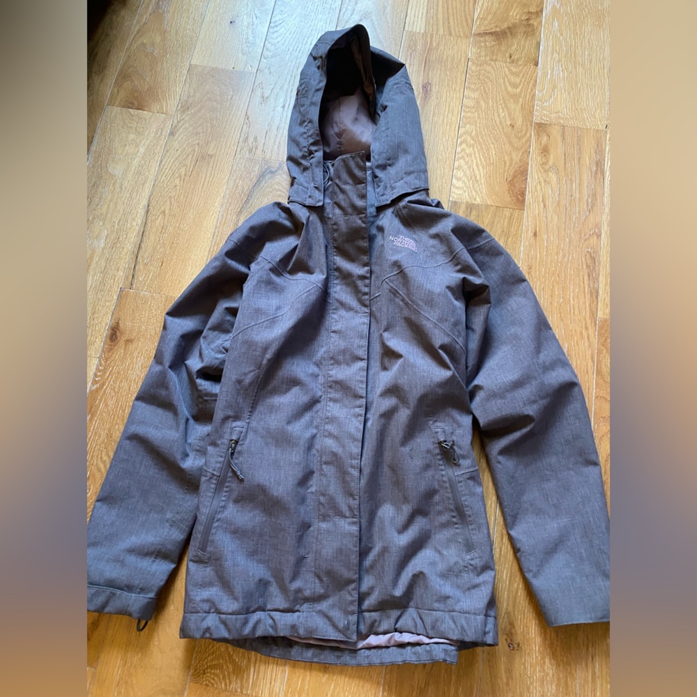 North face size small dry vent jacket purple